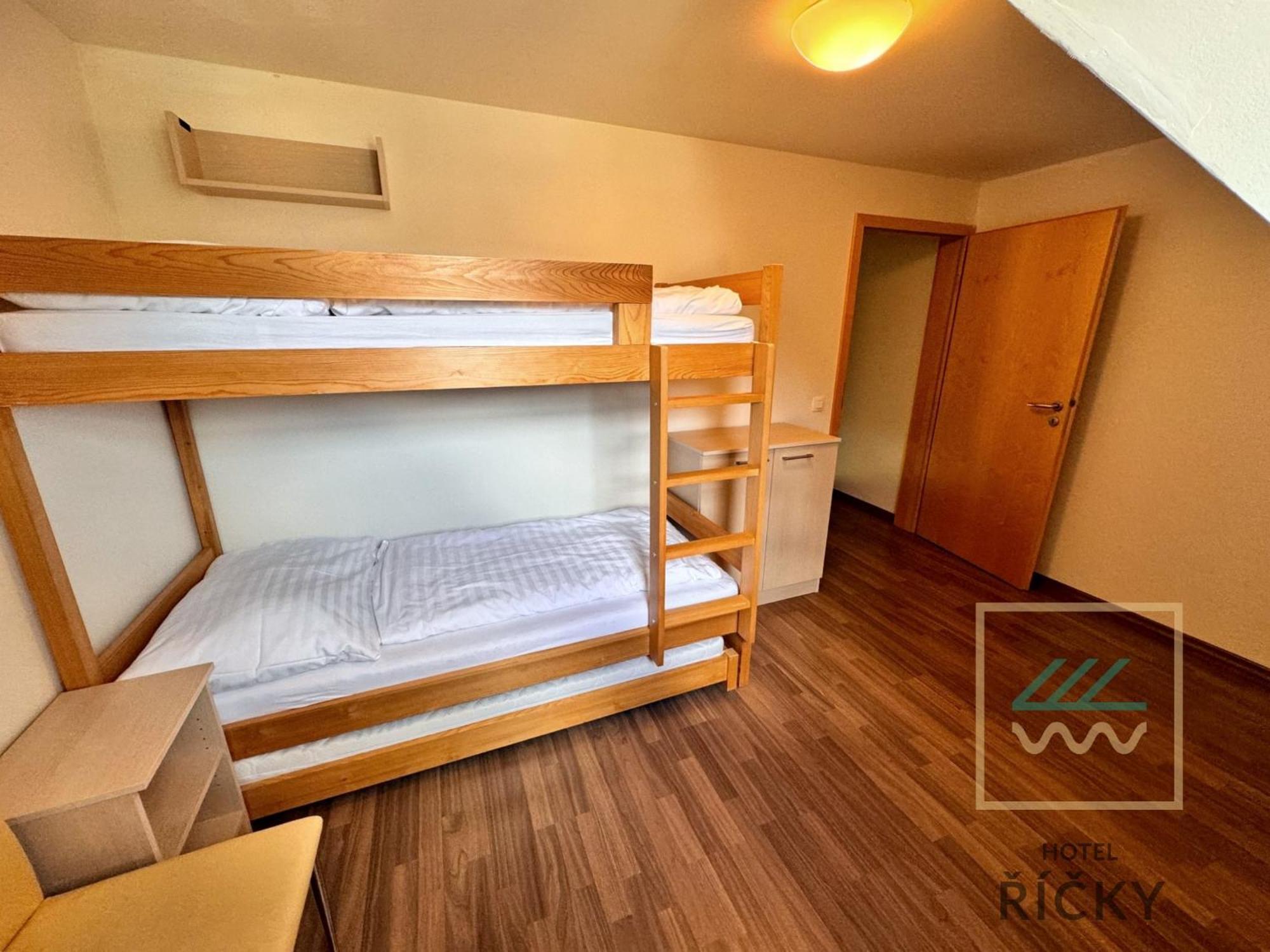 Apartmany Pod Zakletym - Hotel Ricky Luaran gambar